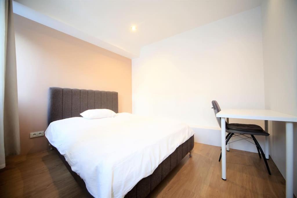 Two Bedroom / Old Town With Private Terrace รีกา ภายนอก รูปภาพ