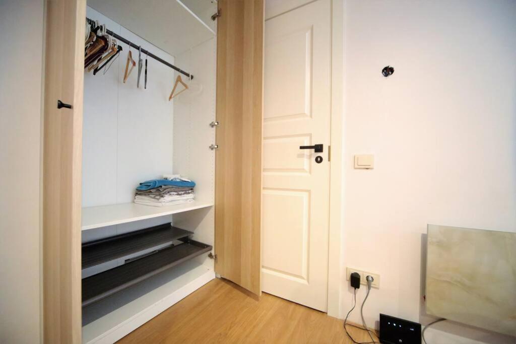 Two Bedroom / Old Town With Private Terrace รีกา ภายนอก รูปภาพ